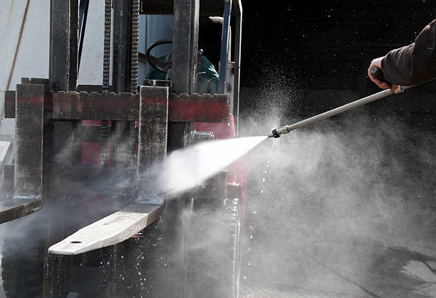 Best Deck Cleaning Services  in Harbor Springs, MI